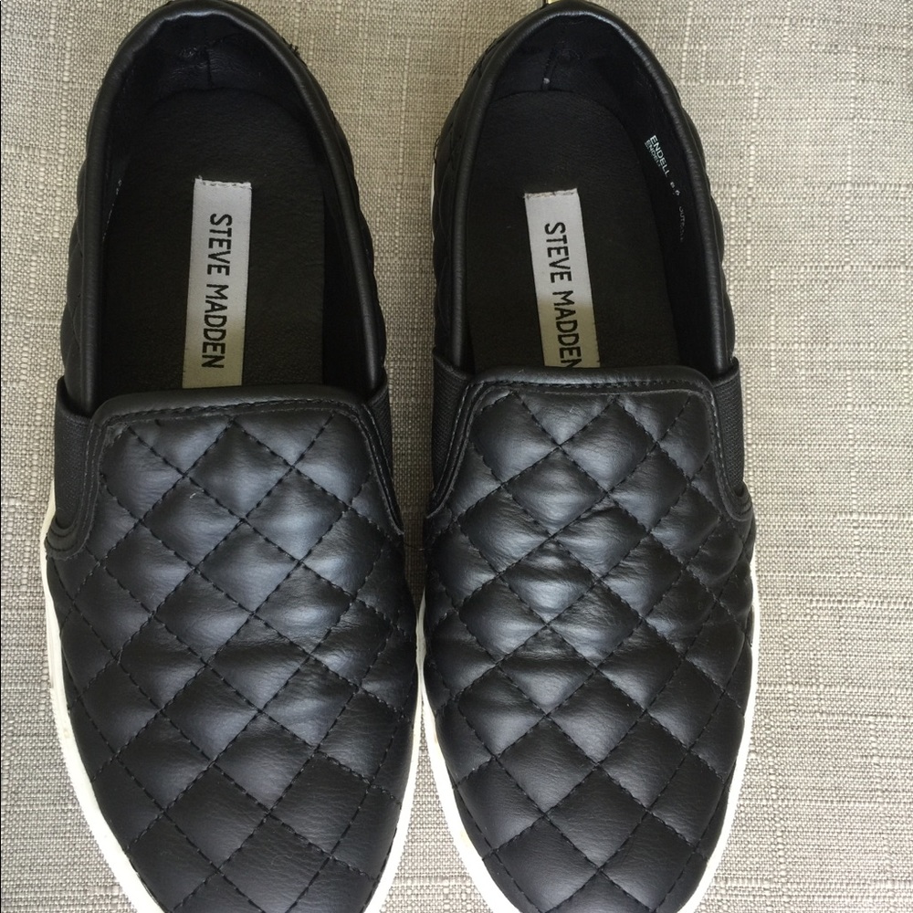 Steve Madden Quilted Leather Slip On Sneaker 6.5